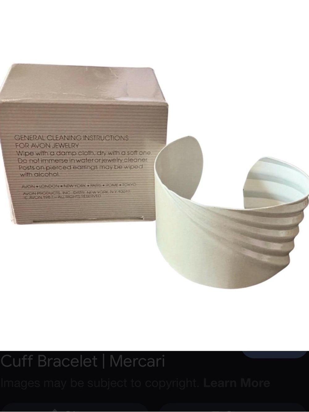 Vintage 1987 New Avon Pearl White Wide Ribbed Cuff Bracelet